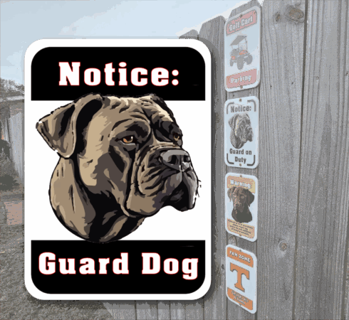 Guard Dog Notice Garden Sign -visual description